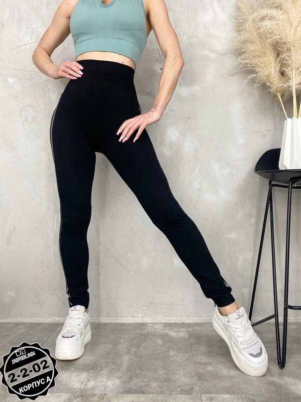 стильные женские кроссовки,спортивная обувь,обувь,модная обувь,белые кроссовки