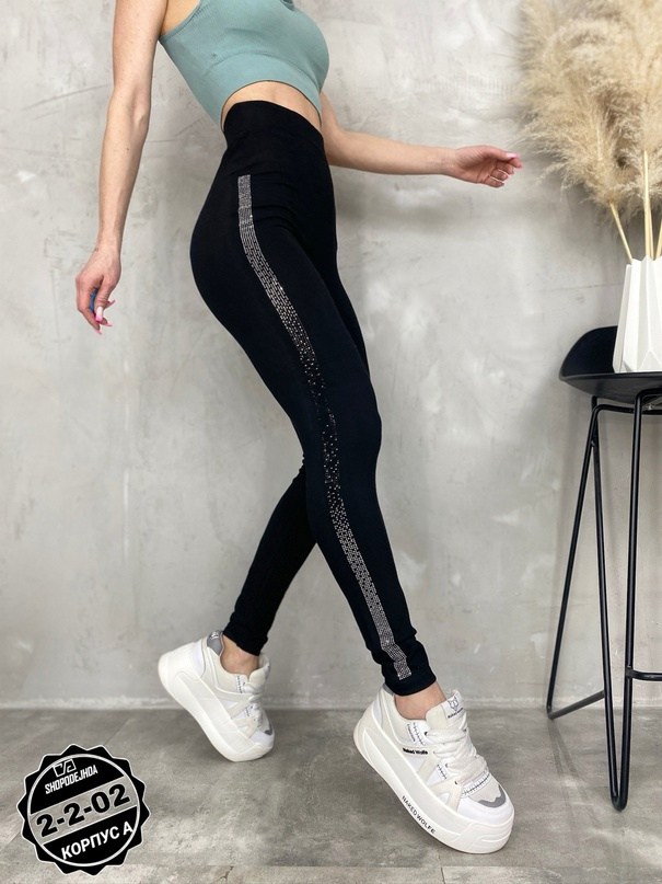 стильные женские кроссовки,спортивная обувь,обувь,модная обувь,белые кроссовки