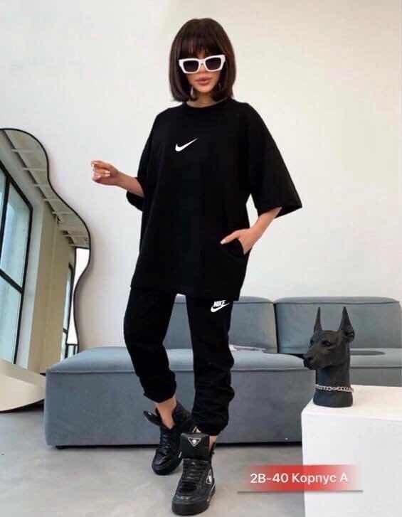 костюмы спортивные,модная одежда,,спортивная одежда