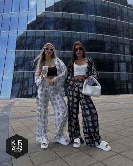 Костюм