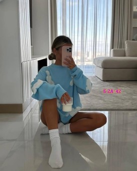 Свитер