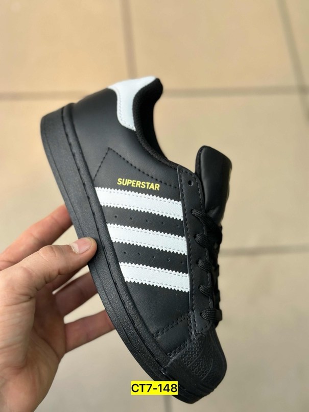 adidas gazelle черные,кроссовки adidas porsche,кроссовки adidas,кожаные кроссовки adidas,кеды adidas originals