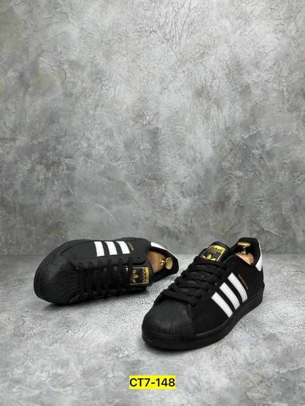 adidas gazelle черные,кроссовки adidas porsche,кроссовки adidas,кожаные кроссовки adidas,кеды adidas originals