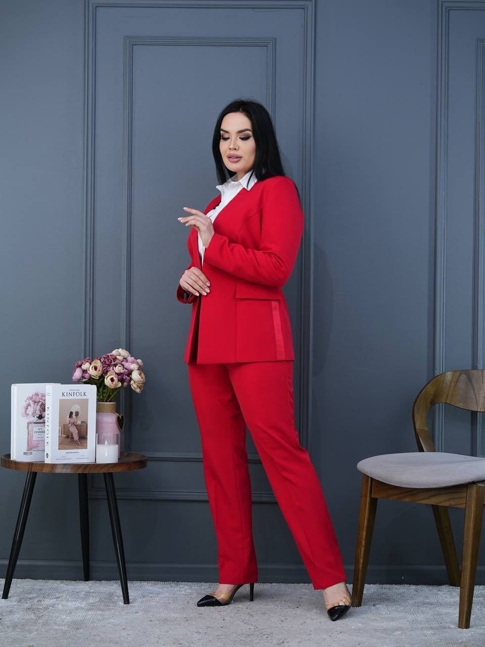 костюм брючный женский юрс,брючные костюмы,женский брючный костюм,красный брючный костюм,красный брючный костюм женский