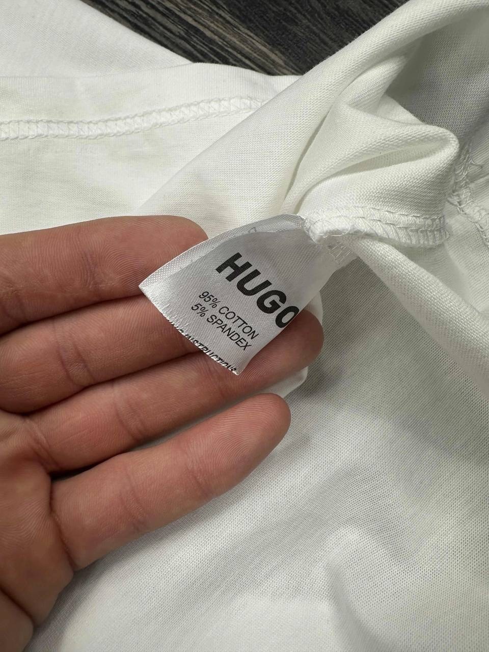 футболка hugo boss,мужская белая футболка,мужские футболки hugo boss,футболки hugo,футболка