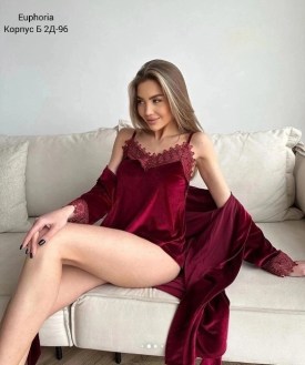 Костюм