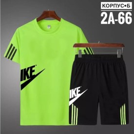 Костюм