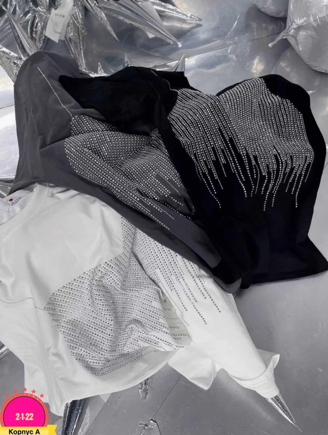 модные футболки,футболка со стразами женская 2024,футболка женская оверсайз