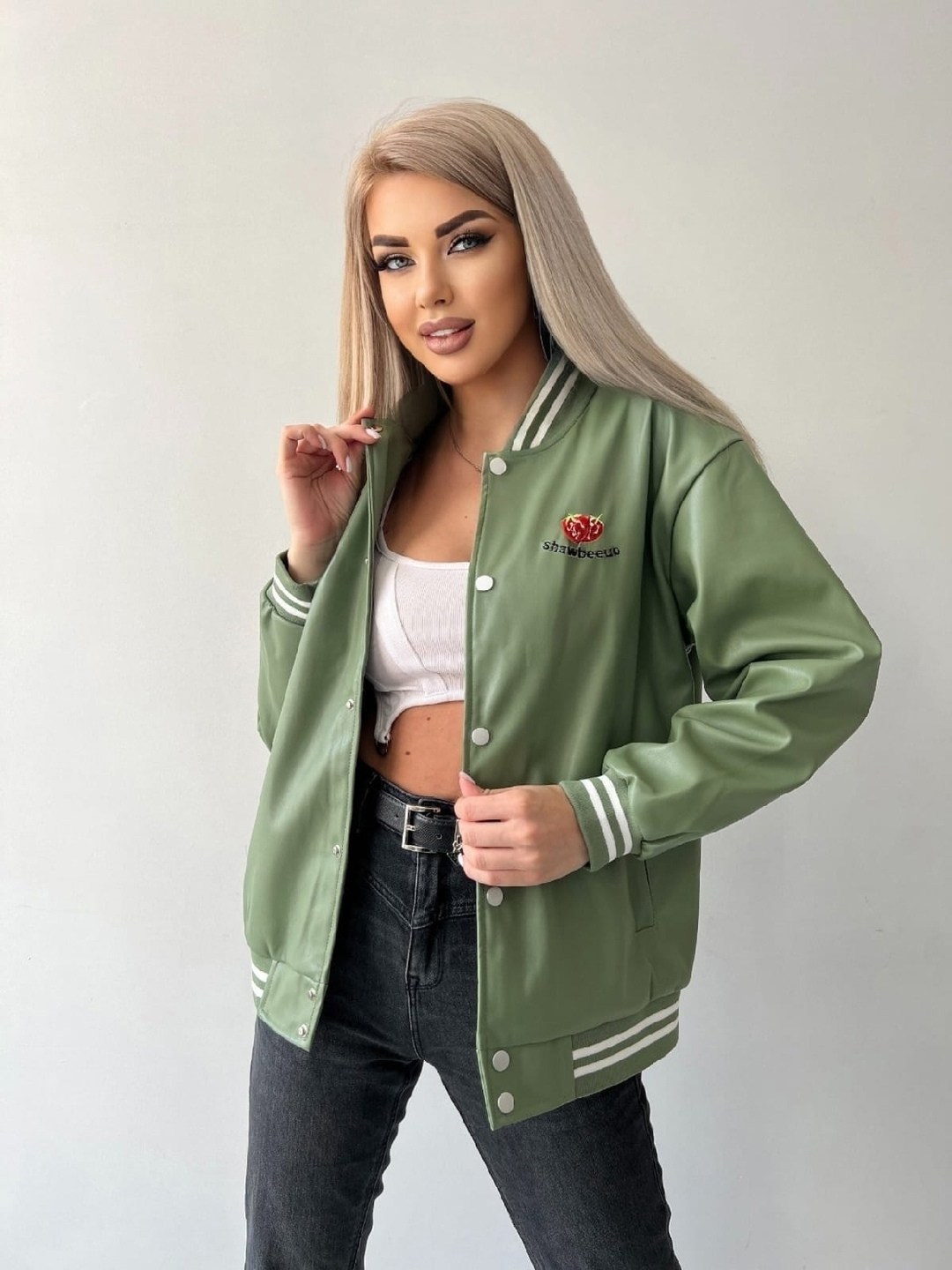 бомбер,бомбер женская,бомбер женский бежевый,куртка бомбер женская,куртка бомбер