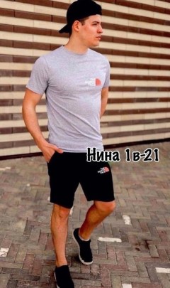 Костюм