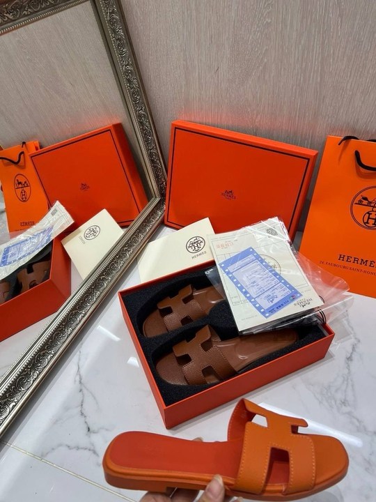 шлепки гермес женские 2025,hermes шлепки женские оригинал,шлепки гермес женские,шлепанцы гермес женские,шлепки гермес оригинал