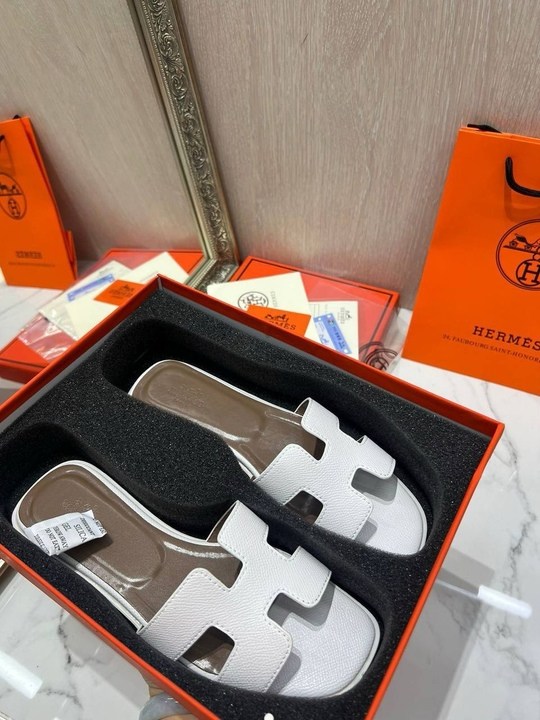 шлепки гермес женские 2025,hermes шлепки женские оригинал,шлепки гермес женские,шлепанцы гермес женские,шлепки гермес оригинал