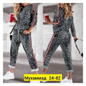 Костюм