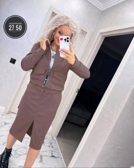 Костюм
