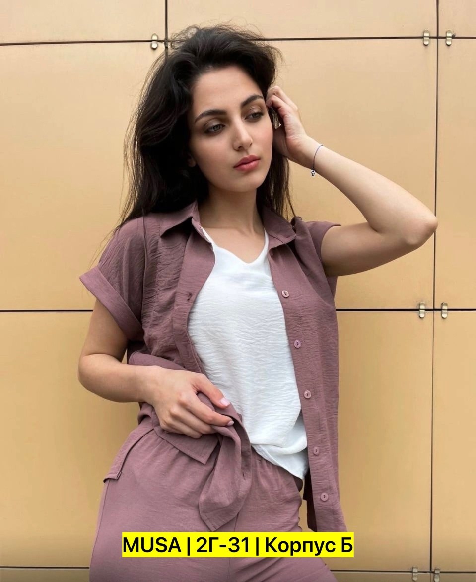 брючные костюмы,женский летний брючный костюм,женский брючный костюм тройка,зеленый брючный костюм женский,костюм тройка женский