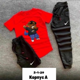 Костюм