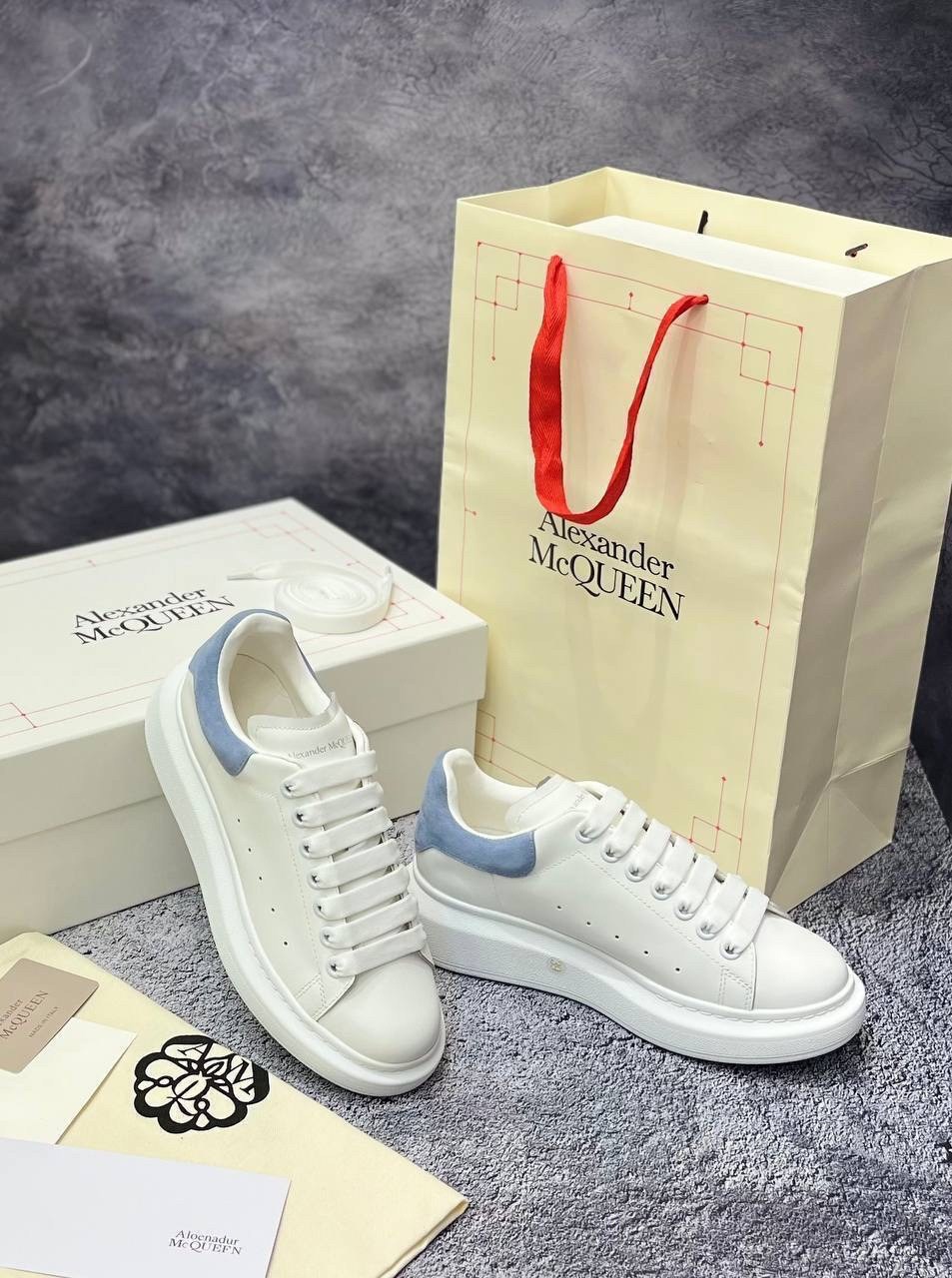 кроссовки alexander mcqueen,кроссовки женские alexander mcqueen,александр маккуин кроссовки оригинал,кеды alexander mcqueen,александр маккуин кроссовки