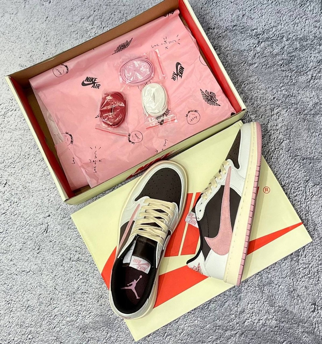 nike air jordan 1 low travis scott reverse mocha,nike air jordan 1 low travis scott,nike air jordan 1 low x travis scott,кроссовки nike air jordan 1 low x travis scott,nike air jordan 1 low travis sco