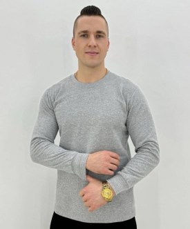 Свитер