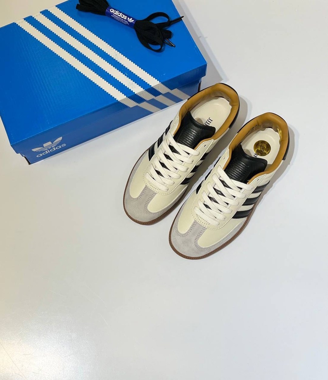 кроссовки adidas,кроссовки adidas originals samba,кроссовки adidas samba,adidas originals samba,кроссовки adidas originals samba og