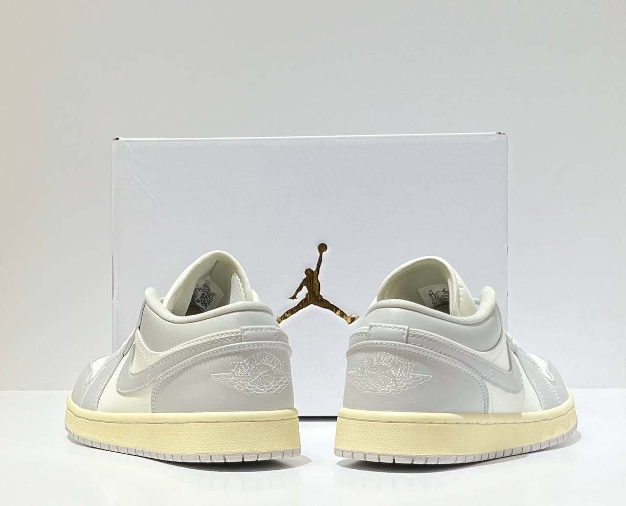 кроссовки air jordan 1 low,nike air jordan 1 low,кроссовки jordan air jordan 1 low se,air jordan 1 low se craft inside out tech grey,женские кроссовки air jordan 1 low