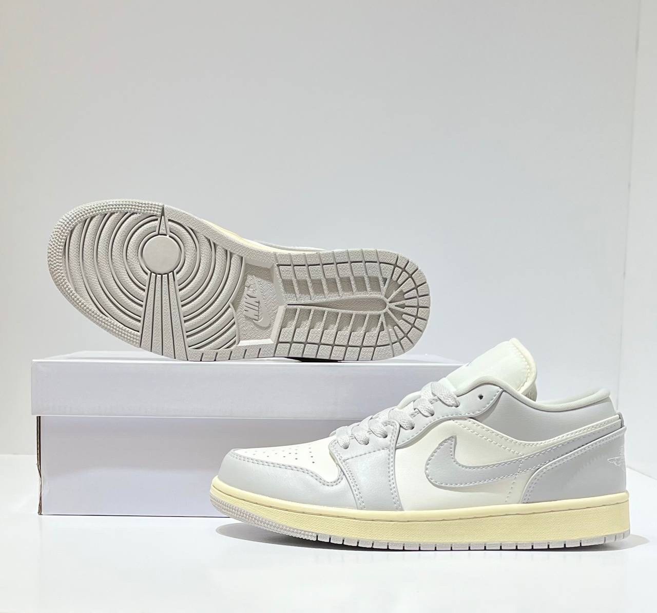кроссовки air jordan 1 low,nike air jordan 1 low,кроссовки jordan air jordan 1 low se,air jordan 1 low se craft inside out tech grey,женские кроссовки air jordan 1 low