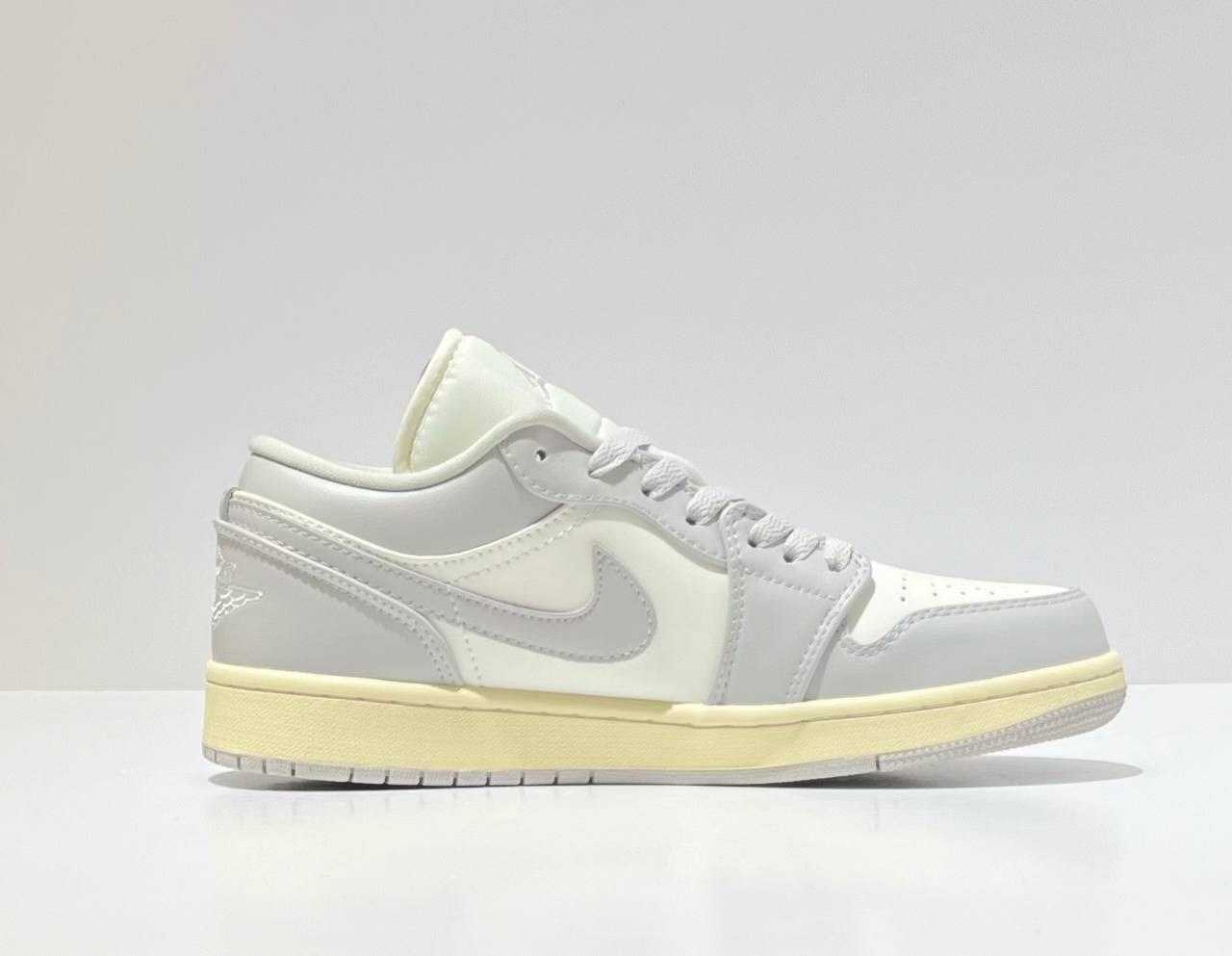 кроссовки air jordan 1 low,nike air jordan 1 low,кроссовки jordan air jordan 1 low se,air jordan 1 low se craft inside out tech grey,женские кроссовки air jordan 1 low