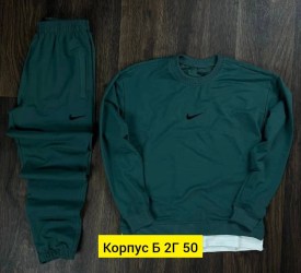 Костюм