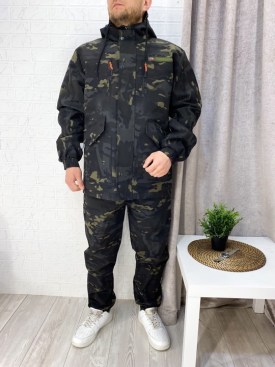 Костюм