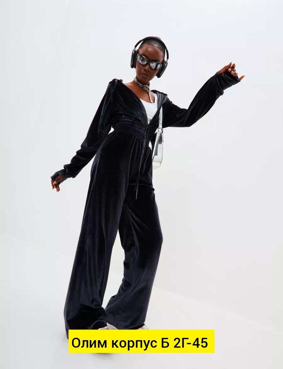 велюровый спортивная костюм,велюровые костюмы,велюровый костюм тройка женский,спортивные костюмы женские,велюровый костюм двойка