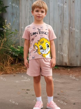 Костюм