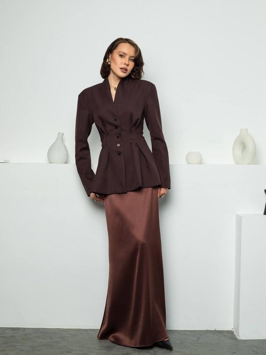 жакет с баской,женские костюмы с юбкой,жакет,женские жакеты,костюм с юбкой