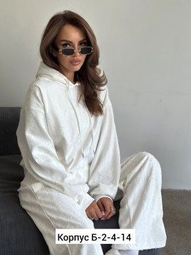 Костюм