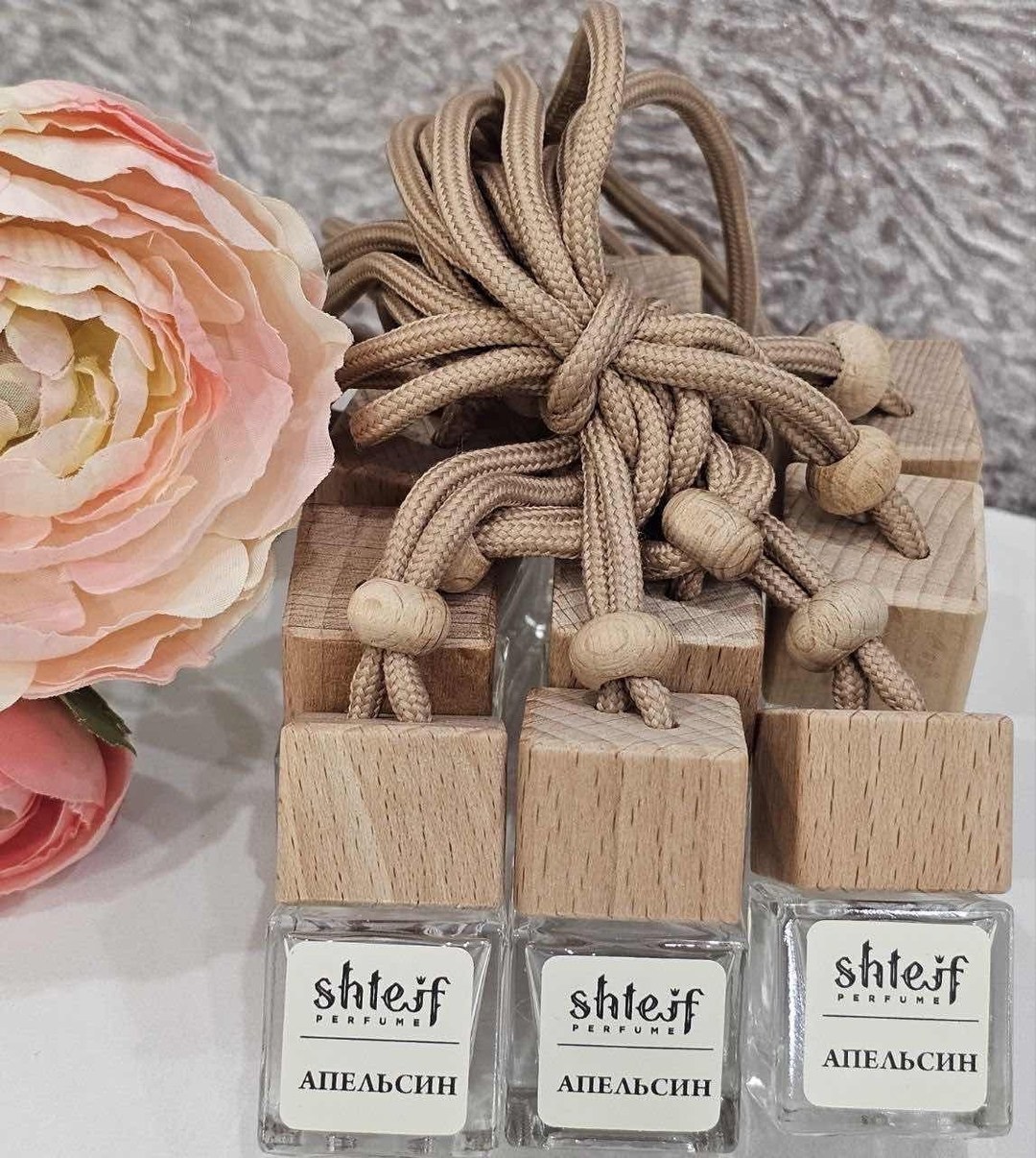 ароматизатор в машина,ароматизатор для автомобилей,ароматизатор в машину вонючка пахучка автопарфюм,ароматизатор в авто,автопарфюм ароматизатор