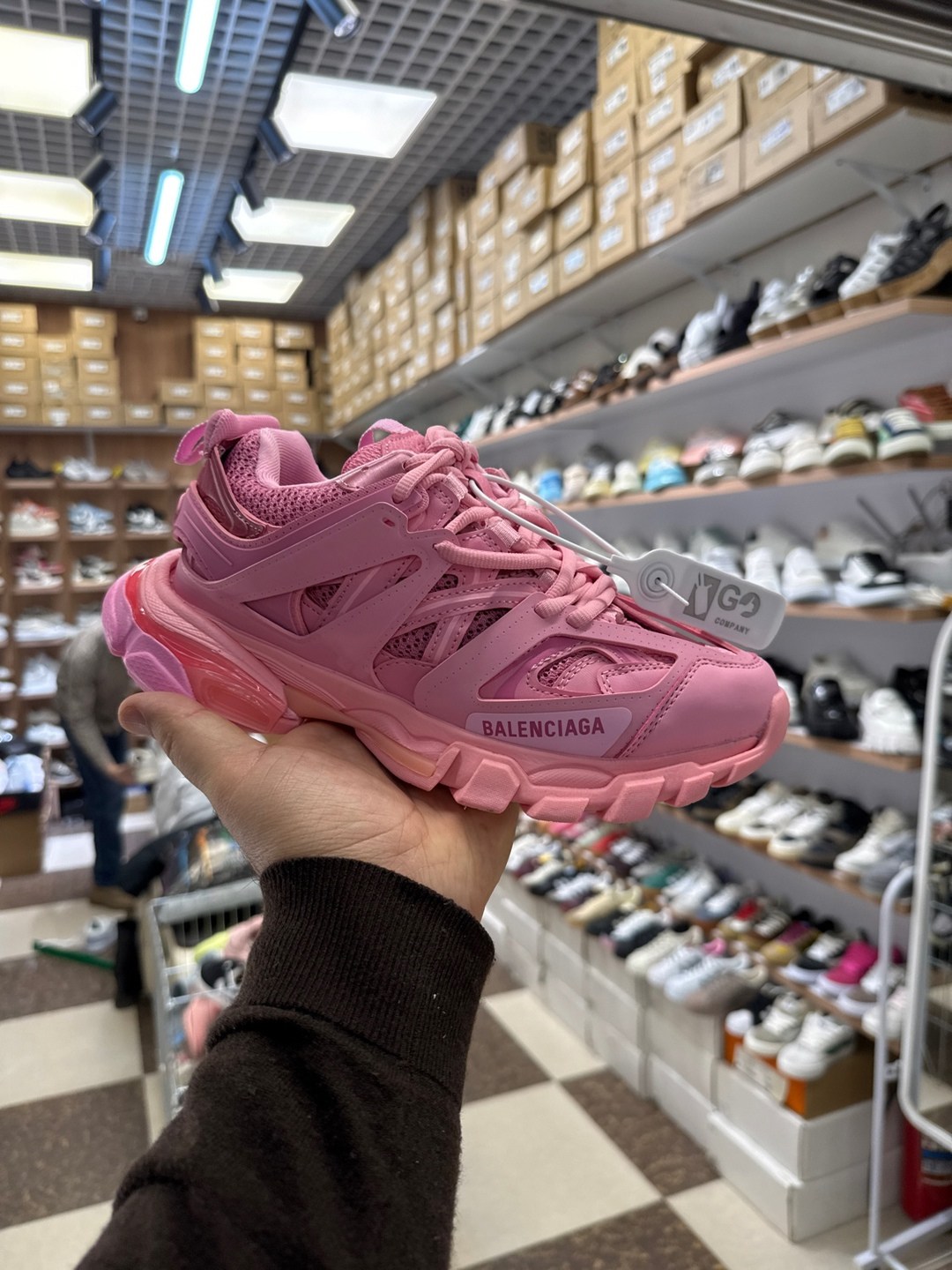 баленсиага кроссовки трек розовые,кроссовки баленсиага трек женские,кроссовки женские balenciaga,кроссовки баленсиага розовые,баленсиага кроссовки в сетку