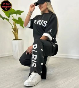 Костюм