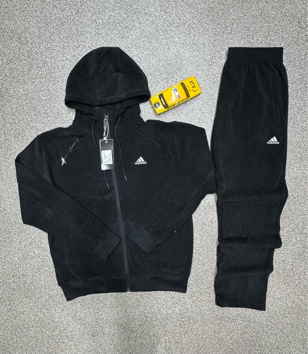 спортивный костюм adidas,костюм спортивный адидас,мужской спортивный костюм adidas,спортивные костюмы адидас мужские,костюм адидас