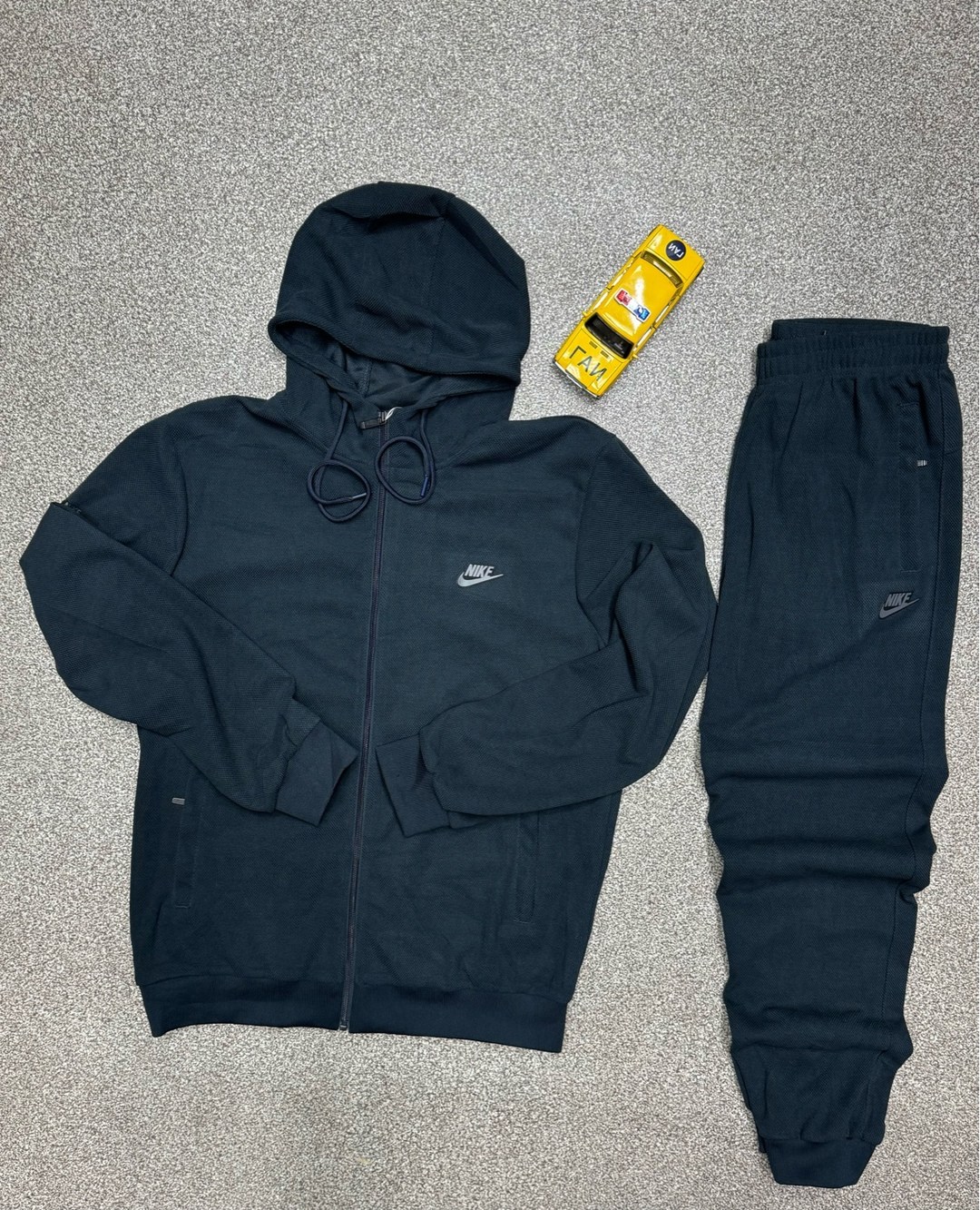 спортивный костюм adidas,костюм спортивный адидас,мужской спортивный костюм adidas,спортивные костюмы адидас мужские,костюм адидас