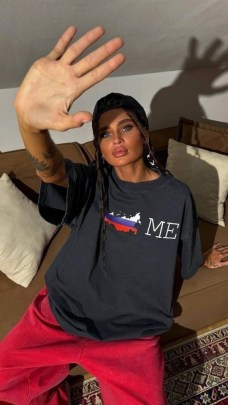 Футболка