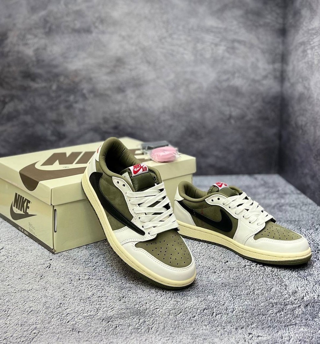 nike air jordan 1 low travis scott,air jordan 1 low travis scott,кроссовки nike air jordan 1 low travis scott,nike air jordan 1 low travis scott reverse mocha,кроссовки travis scott x air jordan 1 low