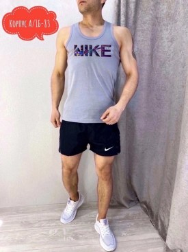 Костюм