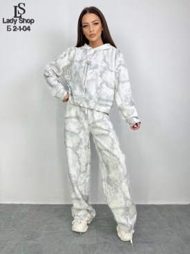 Костюм