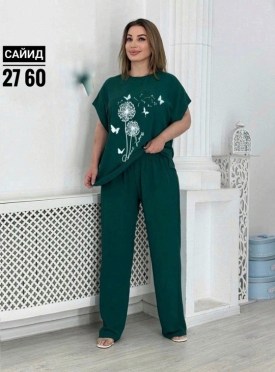 Костюм