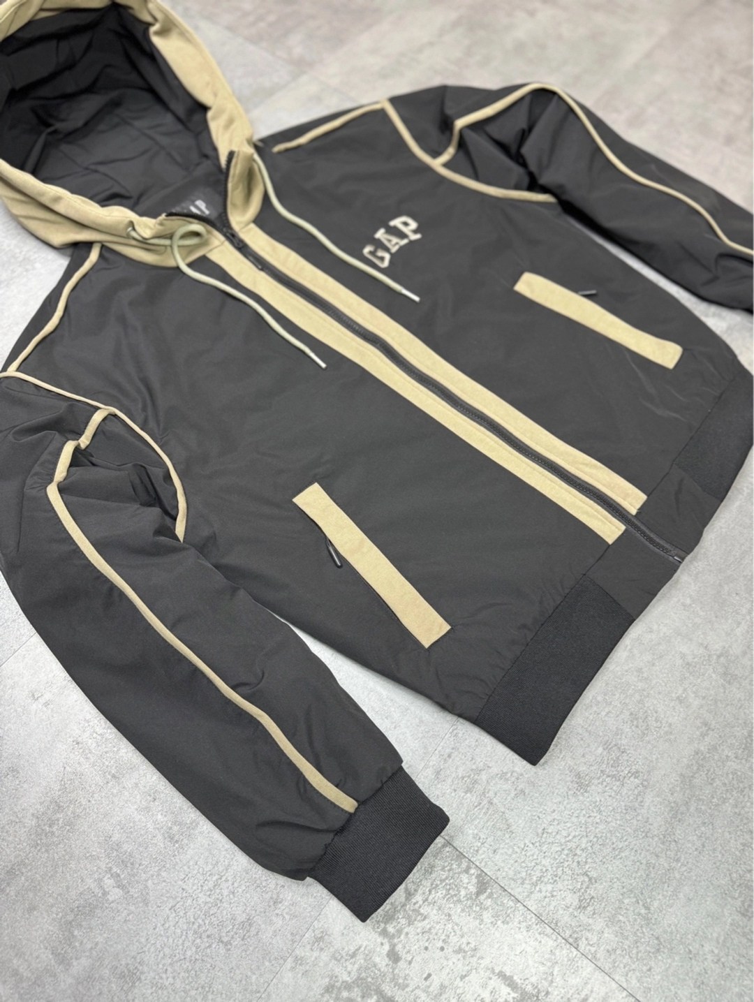 демисезонная куртка,куртка,куртка мужская,мужская куртка с капюшоном