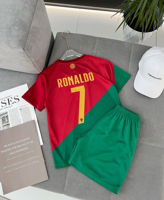 детская футбольная форма сборная португалия,футбольная форма португалии,футбольная форма португалия роналду,форма футбольная,форма сборной португалии по футболу