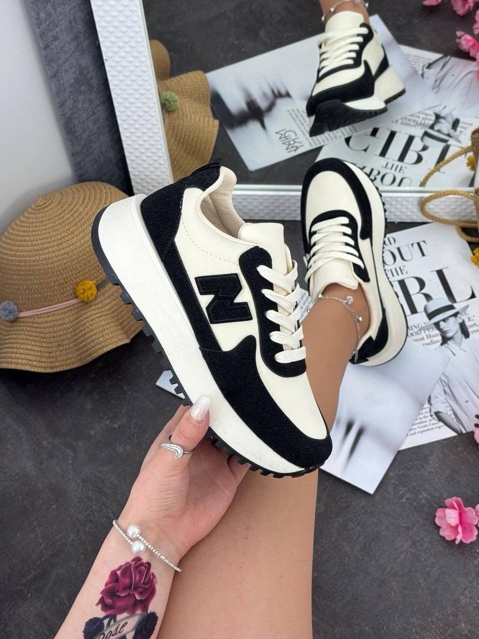 женские кроссовки,,женская ,кроссовки модные,бежевые кроссовки