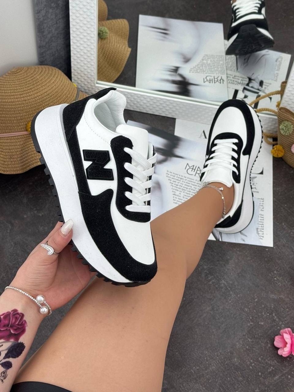 женские кроссовки,,женская ,кроссовки модные,бежевые кроссовки