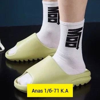 ,модные тапки,летние тапочки,тапки adidas yeezy slide,модные тапочки
