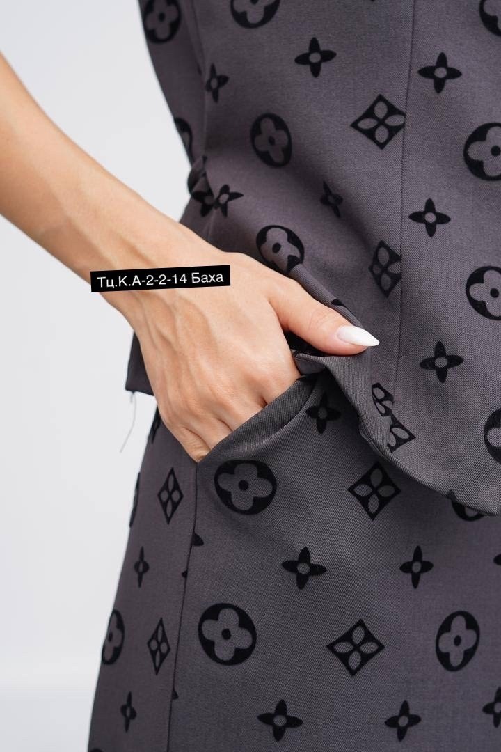 женские брючные костюмы,костюм с брюками,бежевый костюм,брючный костюм с жилетом,бежевый брючный костюм