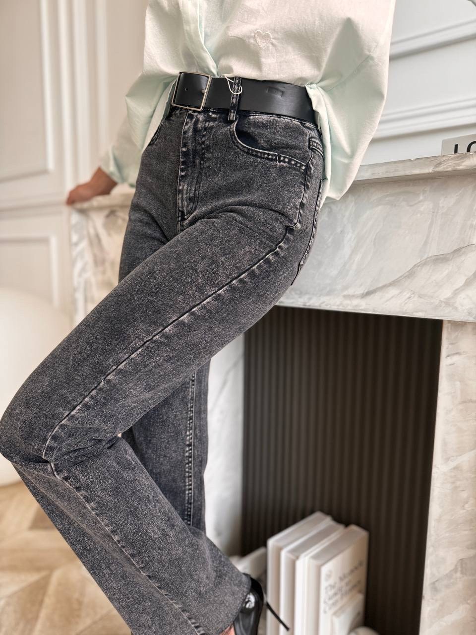 женские джинсы,серые джинсы,серые джинсы женские,джинсы повседневные,стильные джинсы